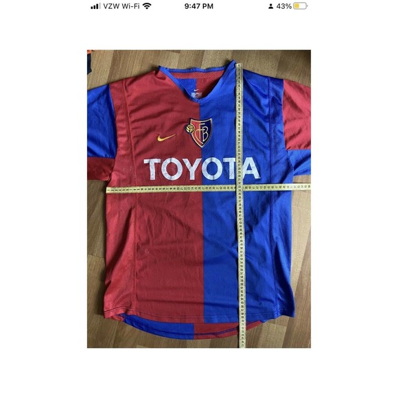 Signed Autographed Soccer Jersey FC Basel Home Jersey Size Medium - Picture 5 of 12